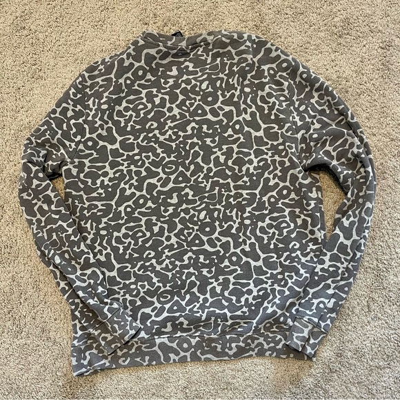 H&M Crewneck sweatshirt “Bape Style” Camo size XL used - Picture 2 of 2